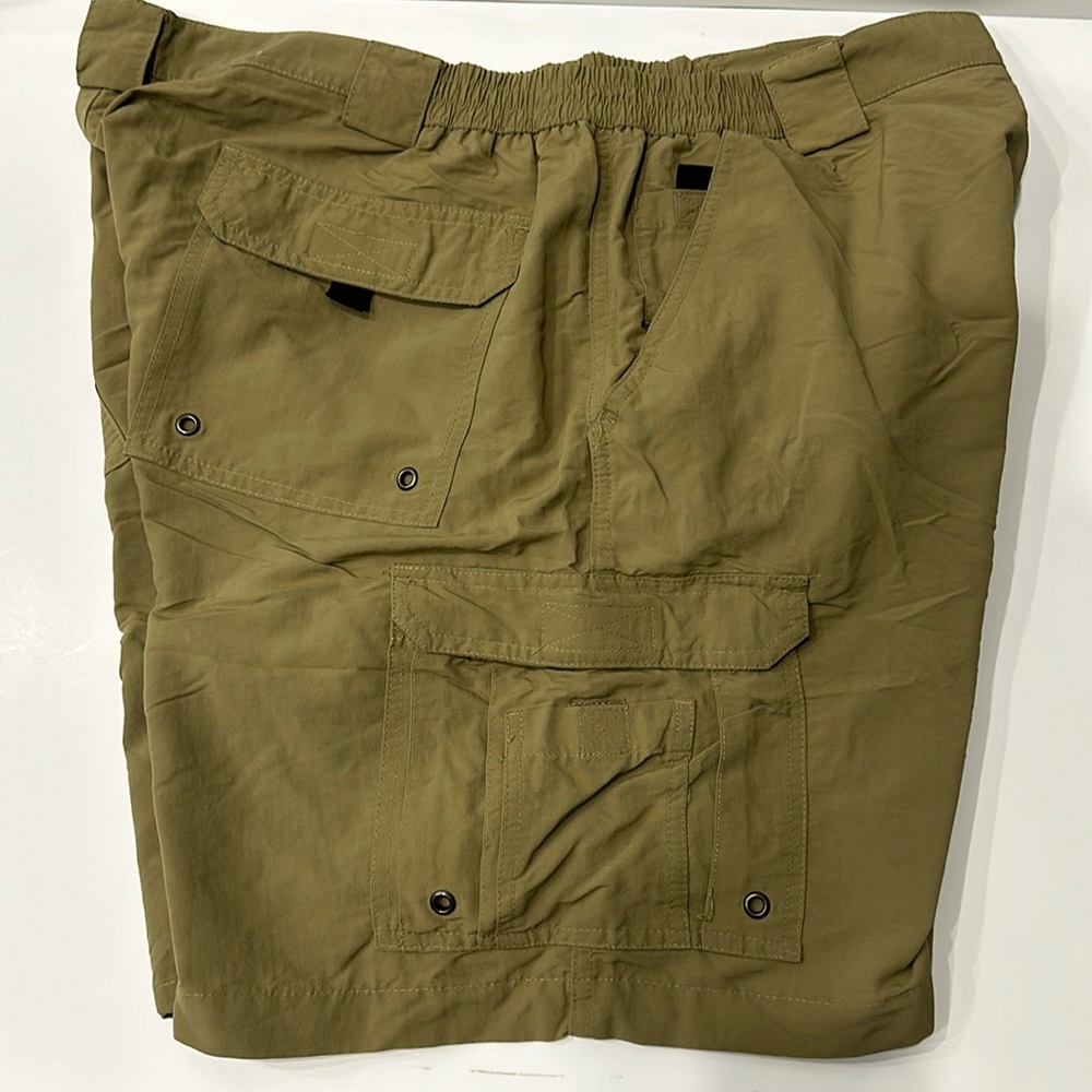 Men’s RS Surf khaki cargo shorts  Size 40